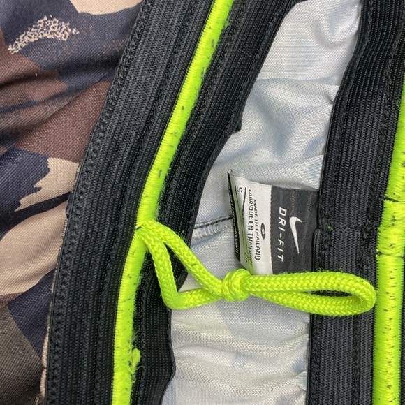 Nike camouflage dri-fit men’s athletic shorts - size small - Picture 6 of 7